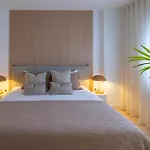 Elegant Penthouse With Private Rooftop Sun Deck In Naranjos, Apartamento *