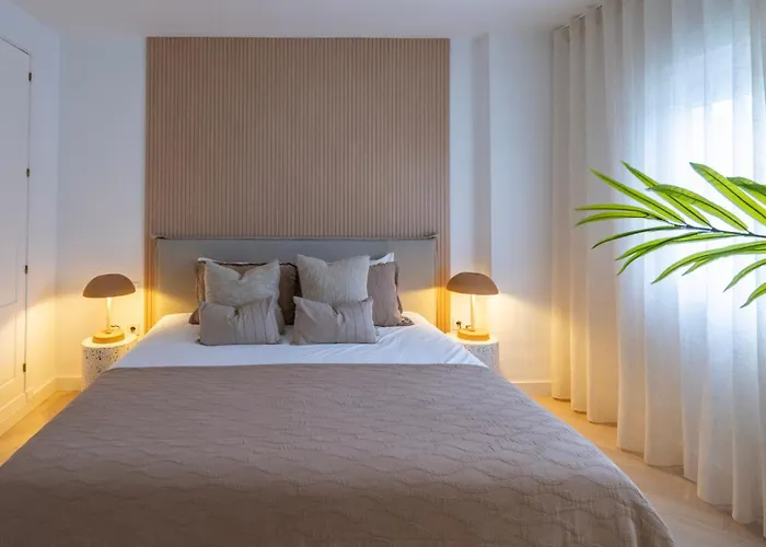 Elegant Penthouse With Private Rooftop Sun Deck In Naranjos, 公寓 *